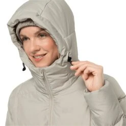 Jack Wolfskin Winter-Daunenmantel Frozen Lake Coat (winddicht, Wasserabweisend) Beige Damen -Jack Wolfskin Jack Wolfskin 1206131 6260 frozen lake coat203 1024x1024 1